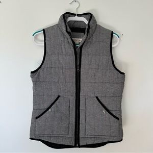 Merona Black and White Patterened Quiltted Vest
